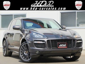 ★Porsche Cayneen ポルシェ カイエン 957 V8 (GTS/S) センターマフラー 中間マフラー made in Japan 新品未使用品★