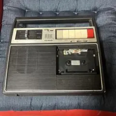 レトロなテープレコーダー