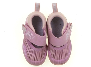 ニューバランス New Balance スニーカー 靴12cm～ 女の子 子供服 ベビー服 キッズ