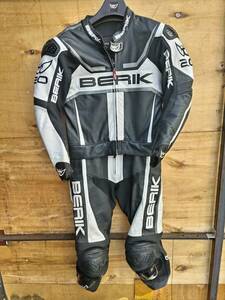 BERIK　セパレートツナギ　レーシングスーツ　美品・使用小　サイズ５２
