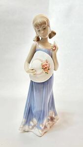 ☆リヤドロ 少女 人形 コートニィ☆陶器人形女の子 置物 LLADRO