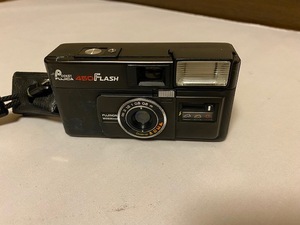 昭和レトロ コンパクトカメラ フジカ 450 FRASH ジャンク品 FUJICA フィルムカメラ ストロボ