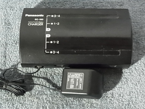 ♪ Panasonic 【BQ-560】 ニカド電池専用充電器 １台で、単１～単４形とＰ６形の充電ＯＫ！ 管理 20100572
