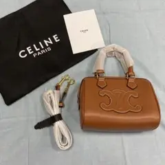 Celineセリーヌ トリオンフ ショルダーバッグ ブラウン