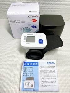 ◆ オムロン Omron 手首式血圧計 HEM-6161 HEM-6160シリーズ 自動電子血圧計管理医器 デジタル表示方式 元箱 説明書あり