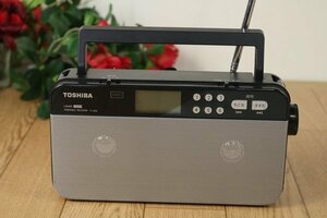 【東芝】（TY-SR55）AMFMステレオラジオ　アダプタ無し　現状品　管Z6284