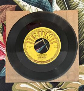 Elvis Presley 7inch Mystery Train / I Forgot To Remember To Forget .. 1955 US Pressing Sun Records - 223 ロカビリー