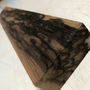 黒柿　孔雀杢　美杢　厚板　方側面にピンホール　475×62×28 60サイズ 
