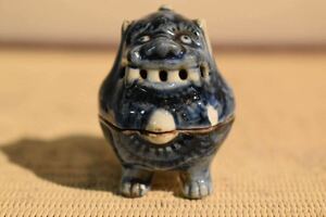 【GE】Y687【コレクター所蔵品】『大明成化年製』銘 染付獅子形香合 / 骨董品 時代品 美術品 古美術品 中国美術 中国古玩