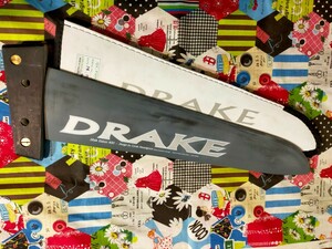 ほぼ新品 超美品 DRAKE SLALOM 40cm カーボンフィン