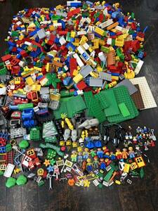 LEGO レゴ タイヤ パーツ 窓 人形 人 動物 橋 車 ボブとはたらくブーブーズ 板 ブロック 花 トーマス 19kg
