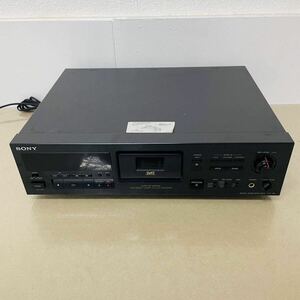 SONY　DTC-790　デジタルオーディオテープデッキ　DATデッキ　通電確認済み　　i18236 120サイズ発送　　