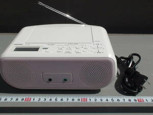 ★良好動作品・美品★東芝CDラジオ★TY-C160★2023年製★ピンク色★CDをセットして試聴しましたが、音飛びなく再生できました★