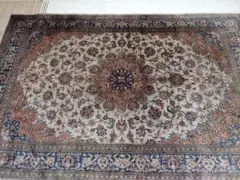 メルカリ評価150記念　出品　ペルシャ絨毯　クムシルク