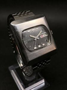 70年代名機/極々希少◆セイコー/SEIKO【角形ロードマチック/LM】TVスクリーン型風防◆諏訪精工舎1969年製◆機械測定平置き+20秒(数値好調)