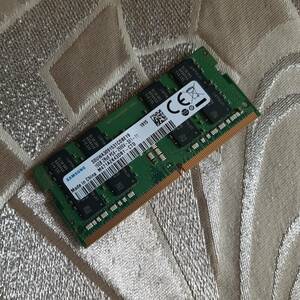 Samsung PC4 DDR4 PC4-2666V メモリー 中古