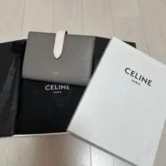 CELINE ミディアムストラップウォレット