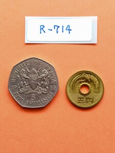 外国コイン　ケニア　(Rー７１４)　５シリング硬貨　１９８５年