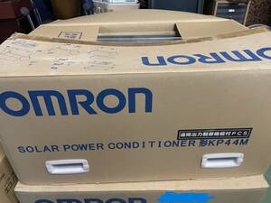 未使用品 OMRON/オムソン パワーコンディショナ KP44M-J4-KC 住宅用 太陽光発電システム　①