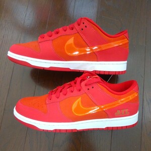 28.0cm ナイキ ダンク LOW 赤 未使用 新品 NIKE スニーカー