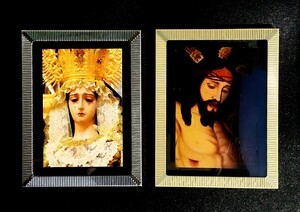 ■イエス・キリスト磔刑像と涙を流すマリア像の写真（印刷物）フレーム付き 2013年 スペイン マラガ セマナ・サンタ（聖週間）レア
