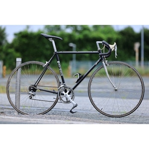 【輸入品】 SHIMANO ヴィンテージ自転車 ブラック ロードバイク ドロップハンドル ヨーロッパ直輸入 a39