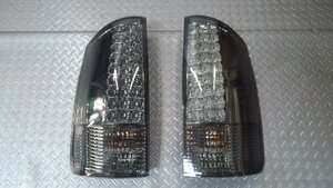 AZR60　ヴォクシー　TYC　LEDテールランプ　左右セット　11-A956　スモーク　社外品