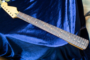 塗装済み　ストラト ネック 22フレット 【 Stratocaster Type NECK ST 】　　21フレットのギターにも ギターネック　ストラトキャスター