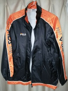 FILA ウィンドブレーカーMサイズ ジャケット フィラ ナイロン ロゴ ブラック＆オレンジ テニスウエア