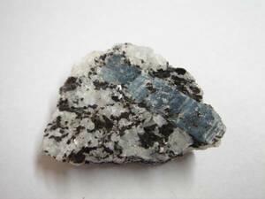カイヤナイト 原石 ロシア産　◆　PS-M-180