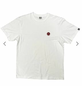 BEACHED DAYS ビーチドデイズ / スマイルTee ホワイト　Ｌサイズ　サーフィンアパレルTシャツ半袖Tシャツ WHITE スマイル　RED