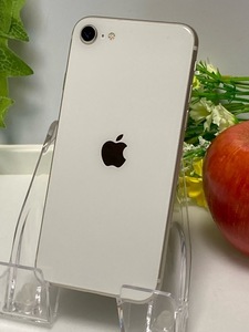 iPhone SE (第3世代) 64GB MMYD3J/A スターライト☆ au 〇判定 SIMフリー バッテリー92％ 良好 スマホ本体 A5879