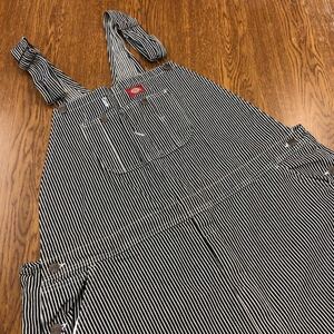 【FA086】Dickies W46 L30 大きいサイズ ビッグサイズ ヒッコリー オーバーオール メンズブランド古着 ディッキーズ 送料無料