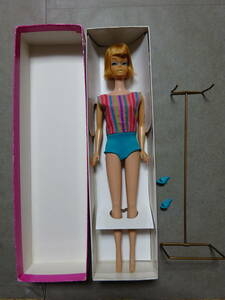 Barbie Doll「ベンダブルレッグ アメリカンガール 軟毛ショートボブ(赤毛)＆イエローリップ」スイムスーツ＆シューズ＆スタンドつき