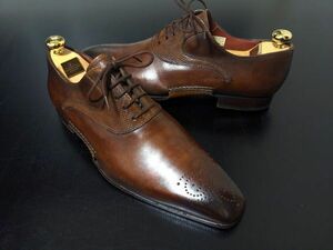 極美品 使用回数少 マグナーニ 42 Magnanni オパンケ製法 メダリオントゥ ドレスシューズ 8528