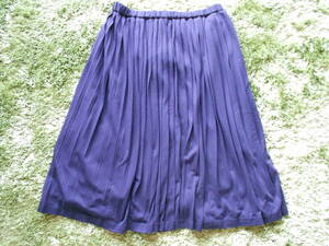 INDIVI　プリーツスカート　サイズ３６　紺色