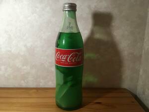 激レア 未開封 当時物 コカコーラ CocaCola 瓶 1L ボトル 2代目 赤ラベル ヴィンテージ レトロ 1リットル 希少 1LITER 緑色 1120-01