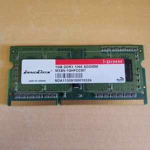 岐阜 即日 送料無料 ★ Innodisk DDR3 メモリ M3SN-1GHFCCM7 1GB 1066 SODMM ★ 管理番号 R011A