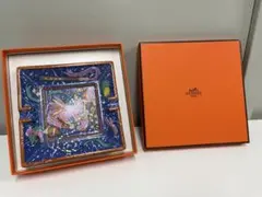 HERMES エルメス ピエールドリアン・エ・ドクシダン 灰皿