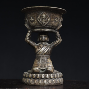 旧蔵 中國 清代 チベット仏教 銅製銀めっき力士灯台 時代物 中國古美術 賞物 極細工 置物 唐物 YF121