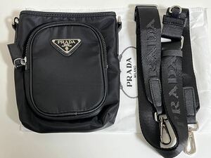 新品　PRADA ショルダーバッグ プラダ バッグ 黒 ナイロン ブラック ショルダー サコッシュ