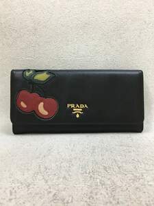 PRADA◆サフィアーノチェリー/1M1132/長財布/レザー/BLK/レディース