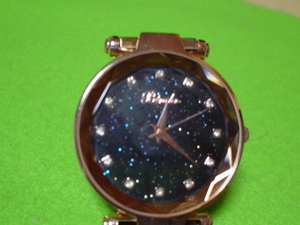 珍品　デザイン　BINDA　夜空の星空デザイン　腕時計　ブラック