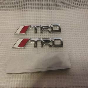 【送料無料】TRD ミニエンブレム(横6.5ｃｍ縦1.5ｃｍ) ２枚組 メッキシルバー ② ミニサイズ