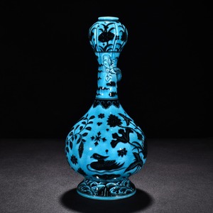 大明嘉靖年製款 孔雀藍釉 青花 蓮池鴛鴦紋蒜頭瓶 唐物 陶磁器 中国美術 工芸品 HB916