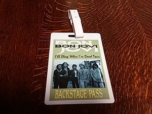 ファーン必見！BON JOVI / BACKSTAGE PASS　（スタッフ専用グッズ）