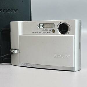 ソニー Cyber-Shot DSC-T30 コンパクトデジタルカメラ シルバー バッテリー 充電器 純正ストラップ付き 通電 シャッター切OK