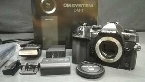 【動作品♪】OLYMPUS オリンパス OM SYSTEM OM-1 ボディ 2037万画素 ミラーレス 一眼 カメラ/ブラック