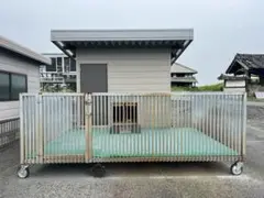 小屋　プレハブ　犬小屋　運動場