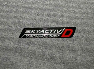 ●デミオ(DJ)/SKYACTIV-D リアエンブレム (グロスブラック)